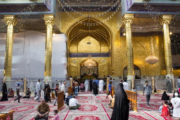 De graftombe van imam abbas — Stockfoto