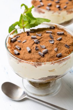 İtalyan tiramisu tatlısı