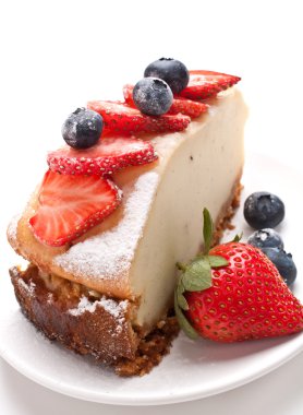 çilek ile vanilya new york cheesecake