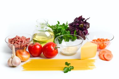 spagetti için malzemeler