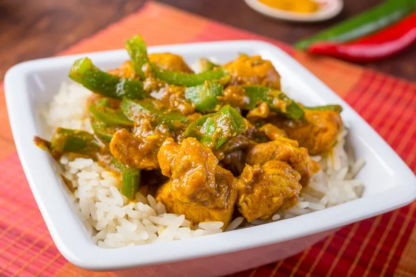 Chicken jalfrezi - indisches oder pakistanisches Curry — Stockfoto