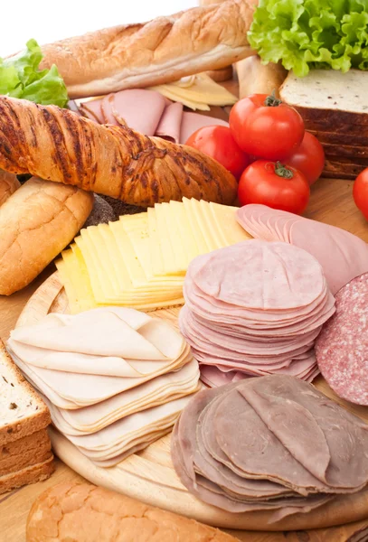 Maso, chléb a zelenina — Stock fotografie