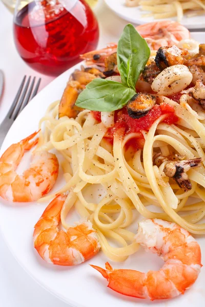 Zeevruchten pasta — Stockfoto