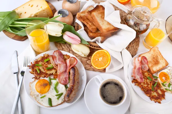 Traditional large American breakfast — Stock Photo, Image