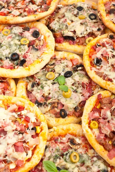 Pizza salami — Foto de Stock