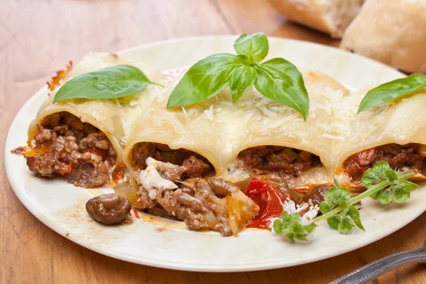 Serving of paccheri pasta tubes — Stock Photo, Image