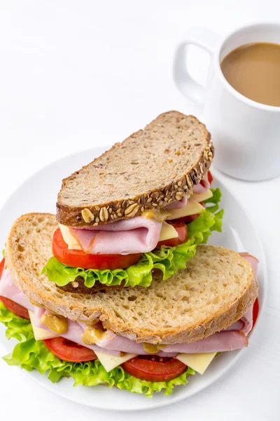 Sándwiches de trigo integral saludables — Foto de Stock