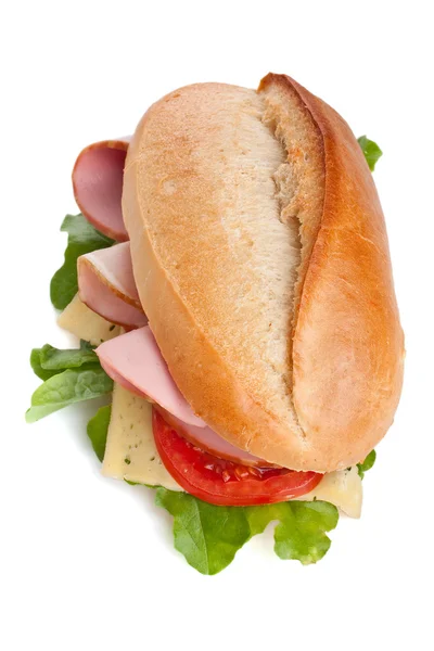 Sandwich mit Gemüse, Käse und Fleisch — Stockfoto