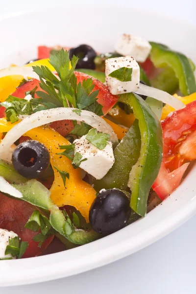 Närbild hälsosam grekisk sallad — Stockfoto