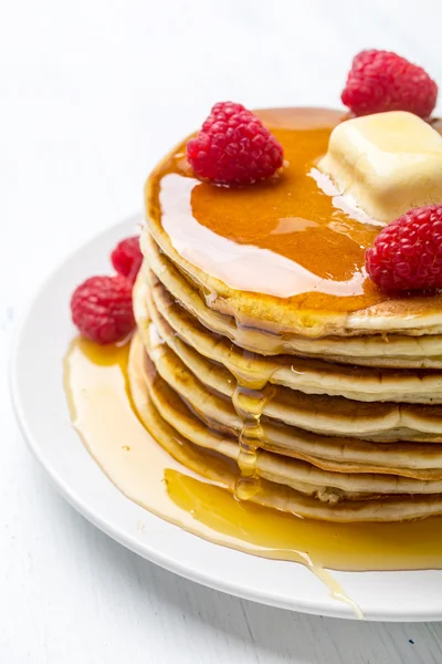 American Pancakes with Raspberries — Stock Photo, Image
