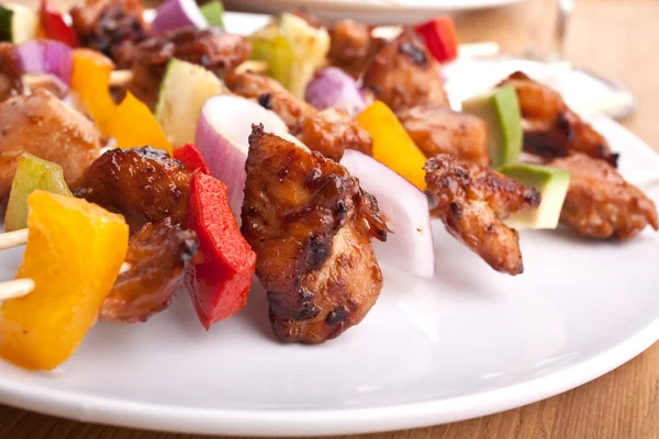 Plate with kebabs — Stock Photo, Image