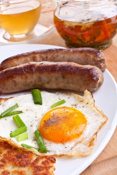 Telur dan daging panggang sarapan — Stok Foto