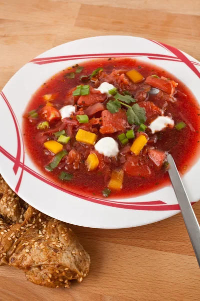 Овощной суп из красной свеклы — стоковое фото