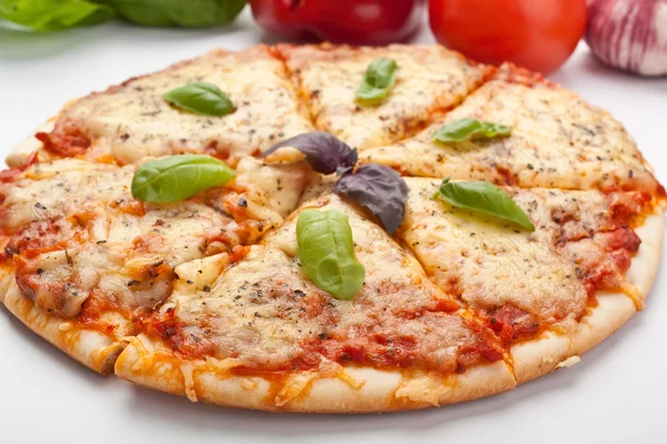 Pizza margarita affettata — Foto Stock