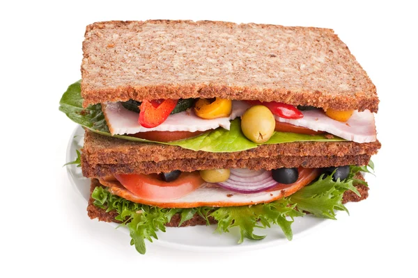 Wheat bread sandwich with meat and vegetables — Stock Photo, Image