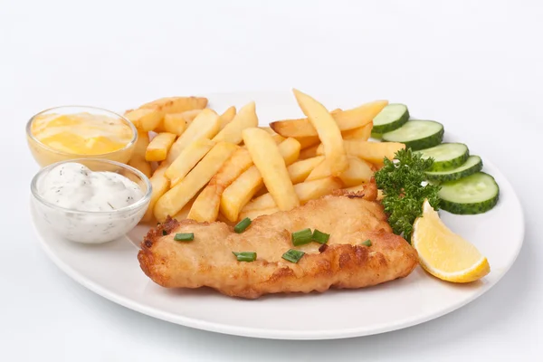 Pescado y patatas fritas — Foto de Stock