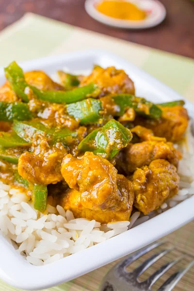 Jalfrezi de pollo - Curry indio o paquistaní —  Fotos de Stock