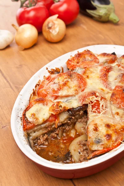 Moussaka griego clásico con berenjena — Foto de Stock