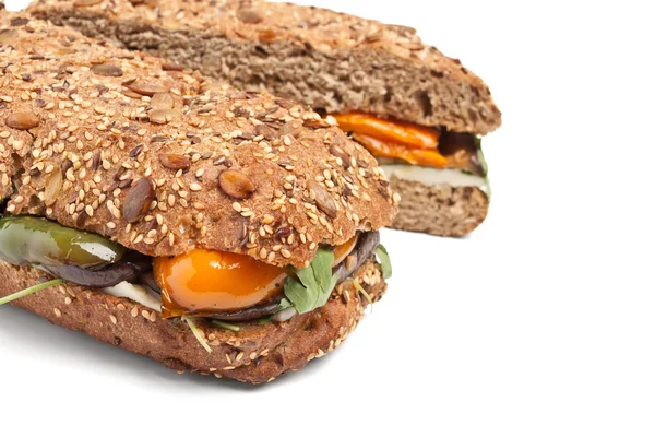 Sandwich mit Auberginen und Paprika — Stockfoto