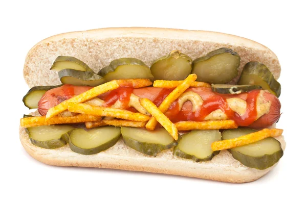 Cachorro quente saboroso com mostarda e ketchup — Fotografia de Stock