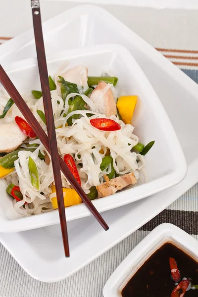 Noodle chicken salad — Stock Photo, Image