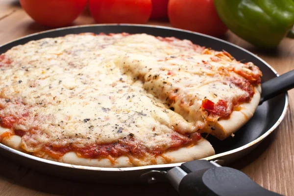 Pizza margarita in a frying pan — Stock Photo, Image