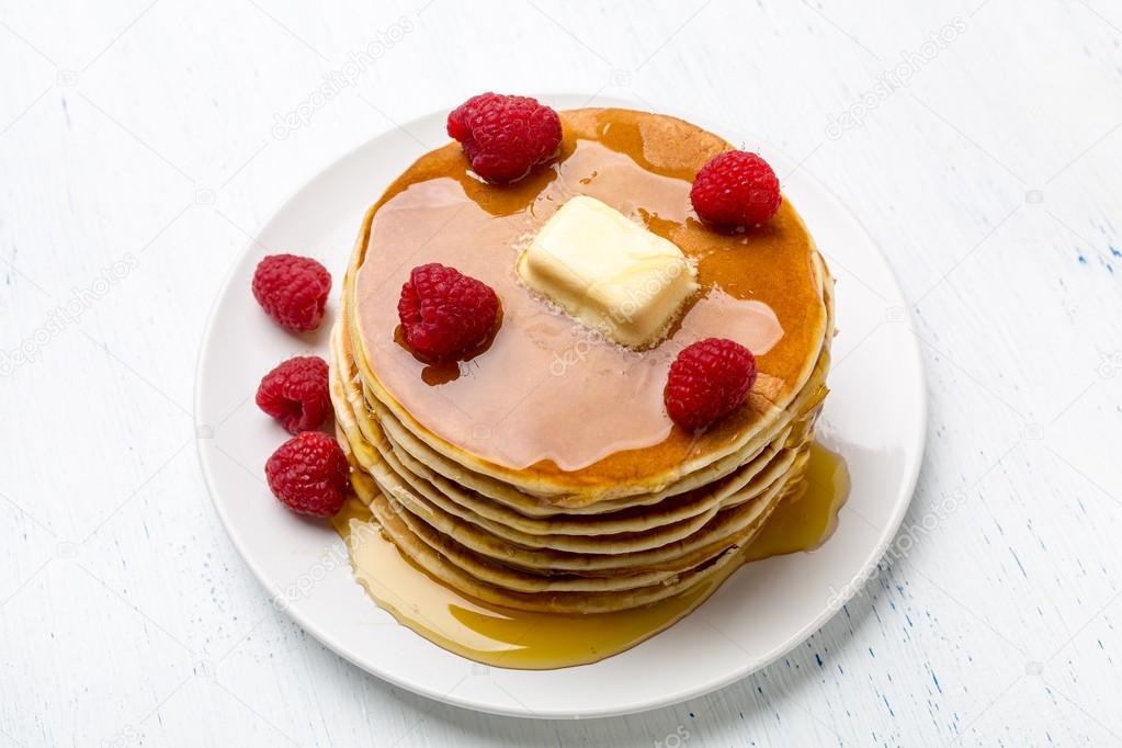 American Pancakes with Raspberries