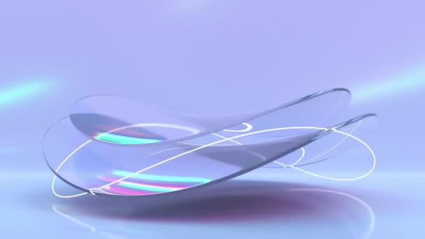 分散光を用いたガラス抽象幾何学的組成。丸みを帯びた湾曲したプレートやクリアディスクと紫の背景に輝くリングとダイナミック形状。光線の屈折効果、 3Dレンダリングアニメーション — ストック動画