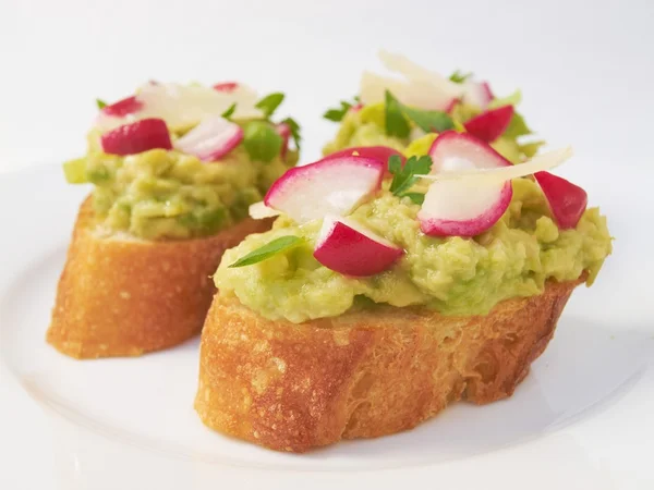 avokado ve turp sağlıklı yaz snack