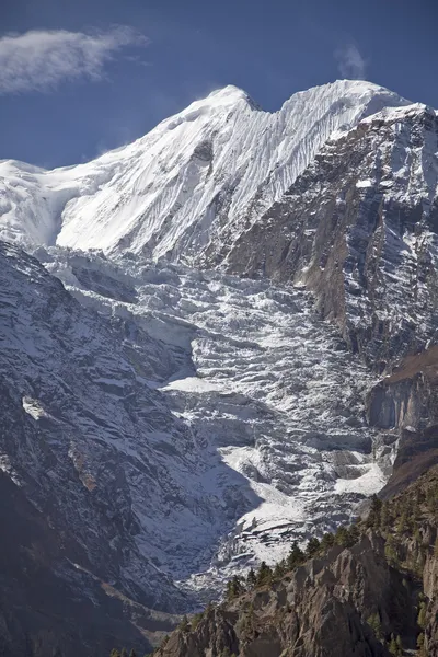 Himalaya mountains w Nepalu. — Zdjęcie stockowe