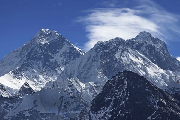 Pico de montanha Everest — Fotografia de Stock