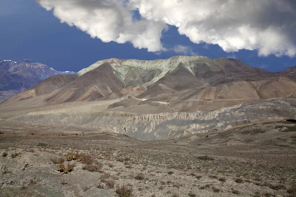 Himalaia montanhas no Nepal . — Fotografia de Stock