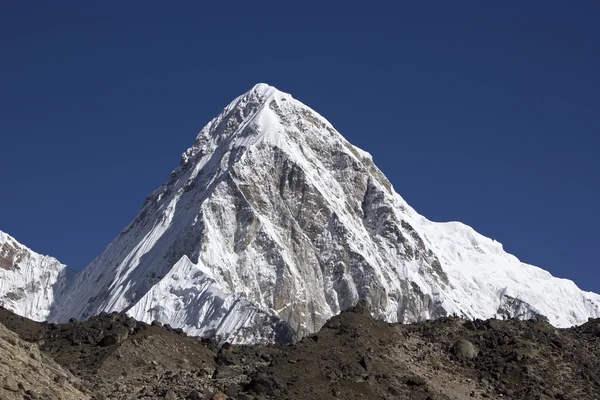 ネパール エベレスト地域の美しいマウンテン ビュー — ストック写真