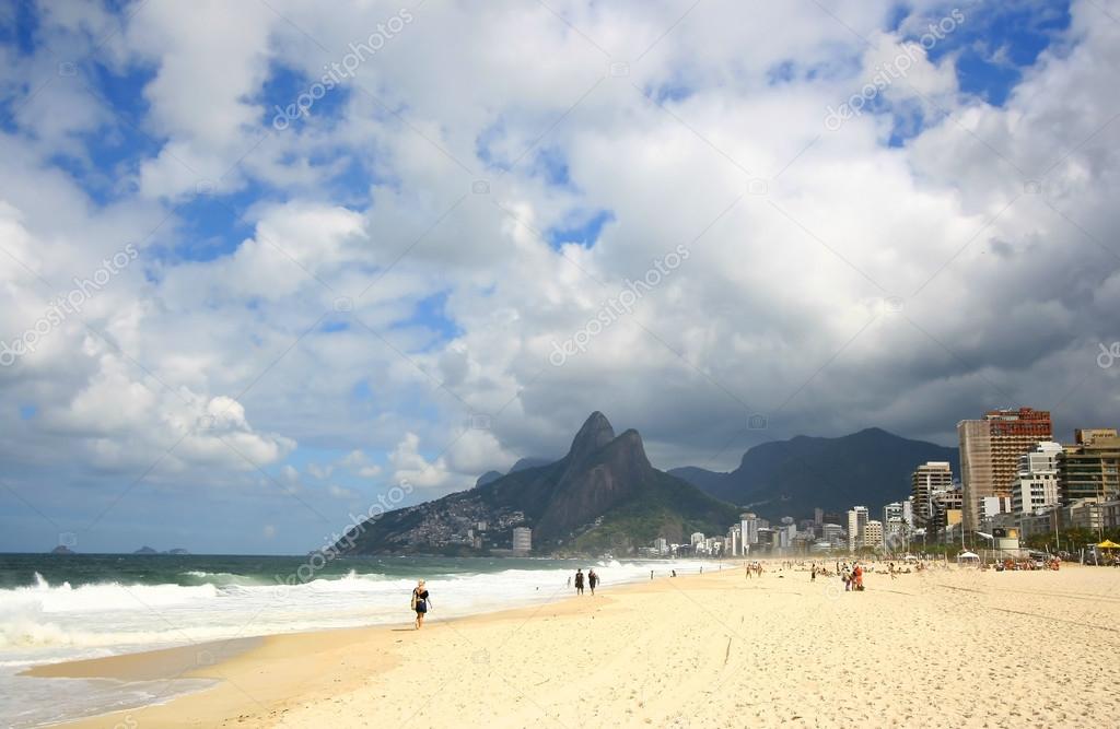 Ipanema Beach Rio De Janeiro Brazil Stock Photo Image By C Maciejbledowski 4373