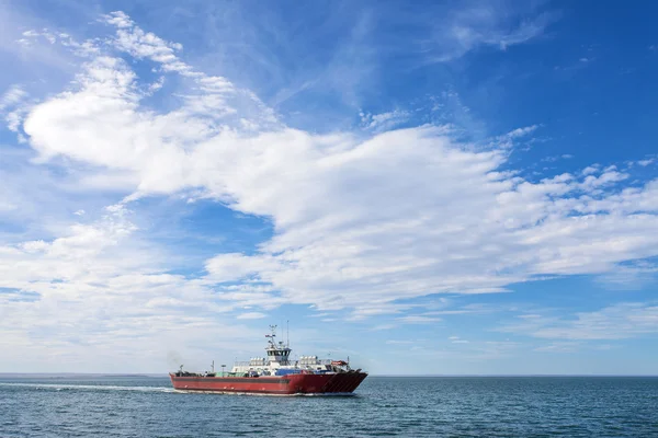 Ferry on the Strait of Magellan. — Stock Photo, Image