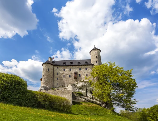 Castillo en hermoso día, Bobolice, Polonia —  Fotos de Stock