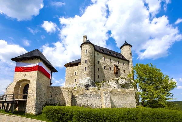 Castillo, hermoso día, Bobolice, Polonia — Foto de Stock