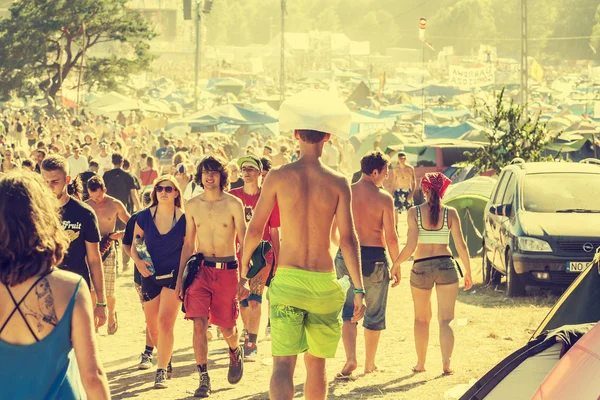 Przystanek Woodstock (Woodstock Festival), maior festival de música rock livre ao ar livre de verão na Europa . — Fotografia de Stock