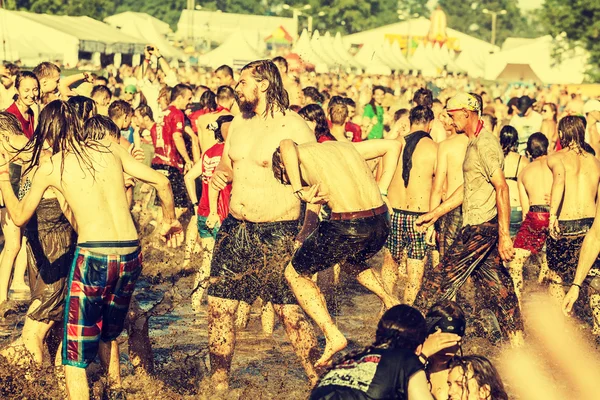 Przystanek Woodstock (Festival Woodstock), el mayor festival de música rock al aire libre de verano de Europa . — Foto de Stock