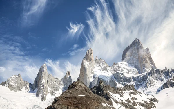 Fitz roy Gebirgskette in Patagonien, Argentinien — Stockfoto