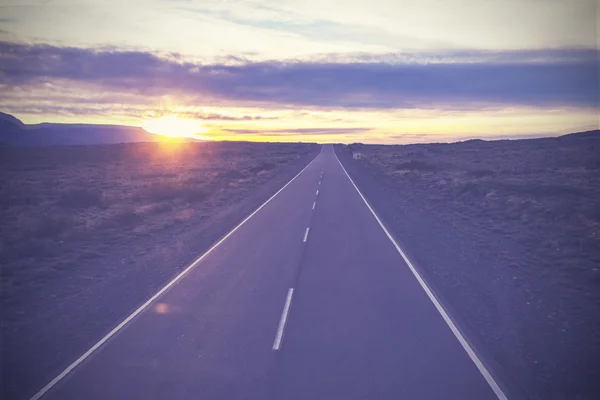 Jahrgangsbild der berühmten Straße, Route 40, Patagonien, Argentinien. — Stockfoto