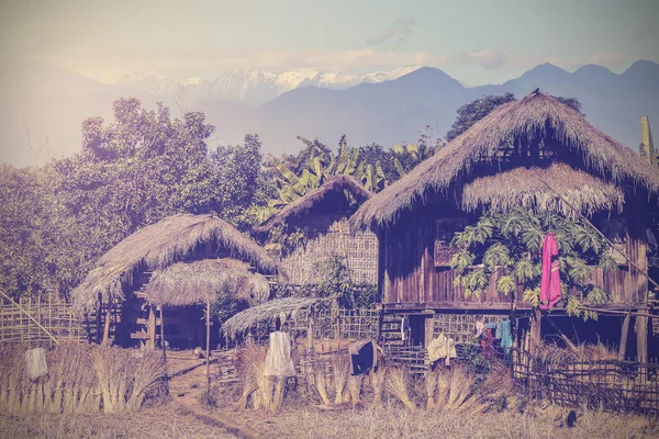 Vintage-Bild von Putao, abgelegenes Dorf in Myanmar. — Stockfoto