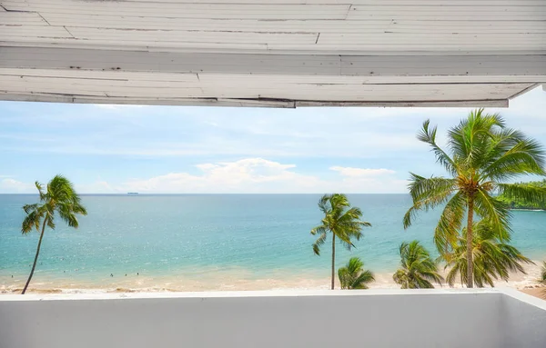 Tropische Landschaft Kokospalmen Und Meerblick Von Einem Balkon Aus Sri — Stockfoto