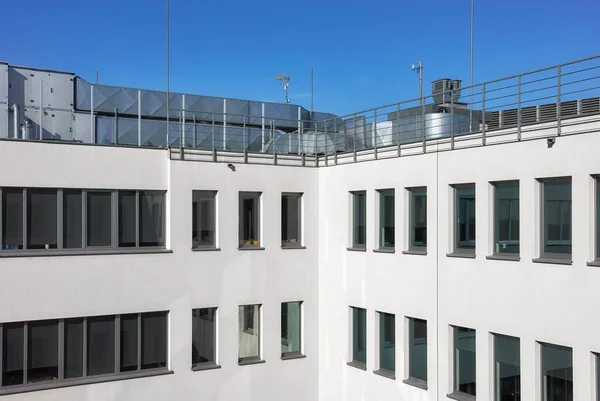 Office Building Rooftop Air Conditioning System — Stock fotografie