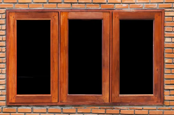Σύγχρονη παράθυρο στον τοίχο από τούβλα — Φωτογραφία Αρχείου