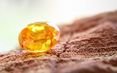 Doğal Safir değerli taş, mücevher veya siyah parlaklık rengi taşlar, birçok farklı doğal taşlar Ametist koleksiyonu,