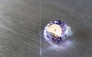 Doğal Safir değerli taş, mücevher veya siyah parlaklık rengi taşlar, birçok farklı doğal taşlar Ametist koleksiyonu,