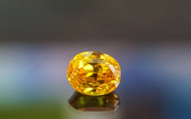 Doğal Safir değerli taş, mücevher veya siyah parlaklık rengi taşlar, birçok farklı doğal taşlar Ametist koleksiyonu,