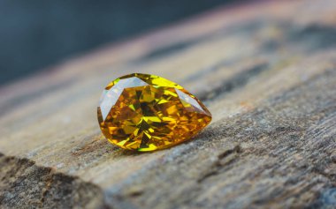 Doğal Safir değerli taş, mücevher veya siyah parlaklık rengi taşlar, birçok farklı doğal taşlar Ametist koleksiyonu,