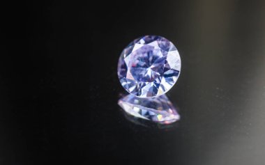 Doğal Safir değerli taş, mücevher veya siyah parlaklık rengi taşlar, birçok farklı doğal taşlar Ametist koleksiyonu,